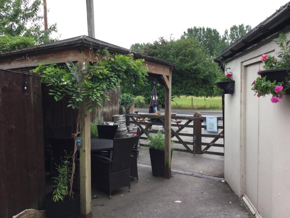 The Bell Inn Salisbury Ngoại thất bức ảnh