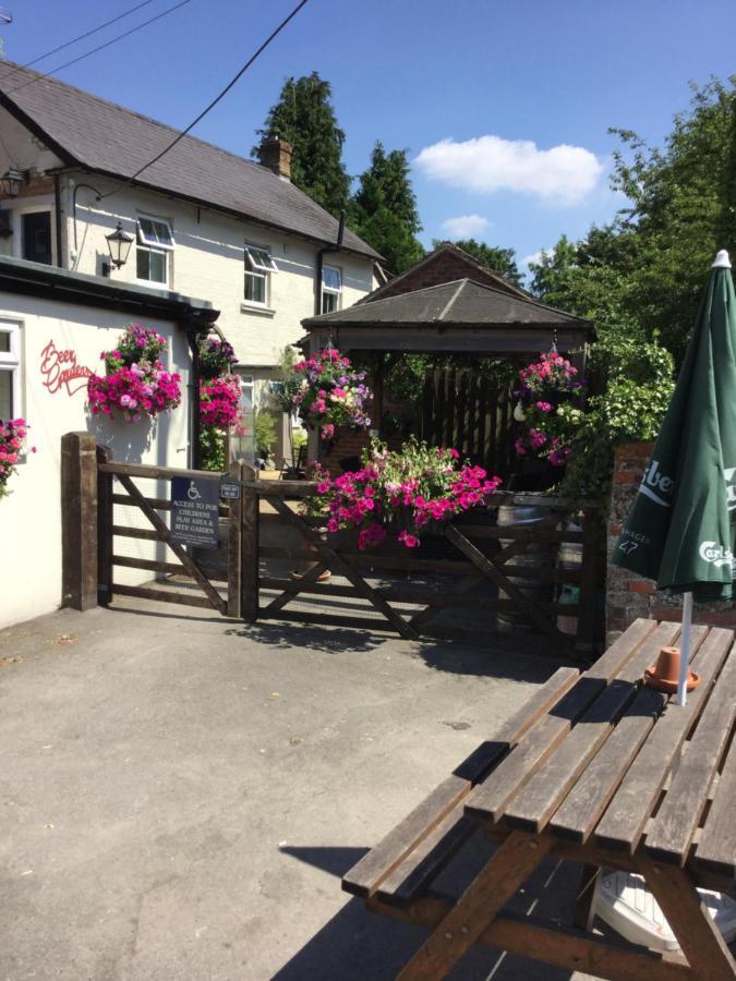 The Bell Inn Salisbury Ngoại thất bức ảnh