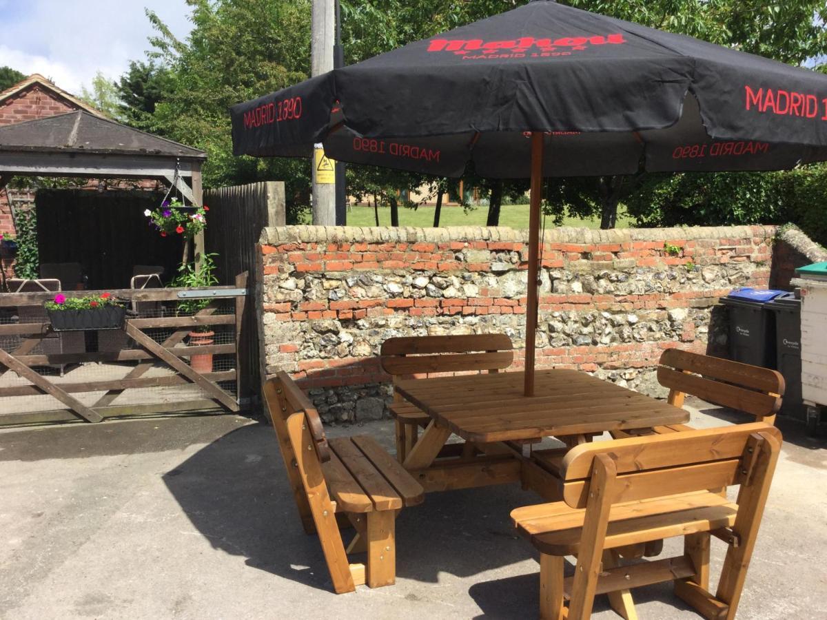 The Bell Inn Salisbury Ngoại thất bức ảnh