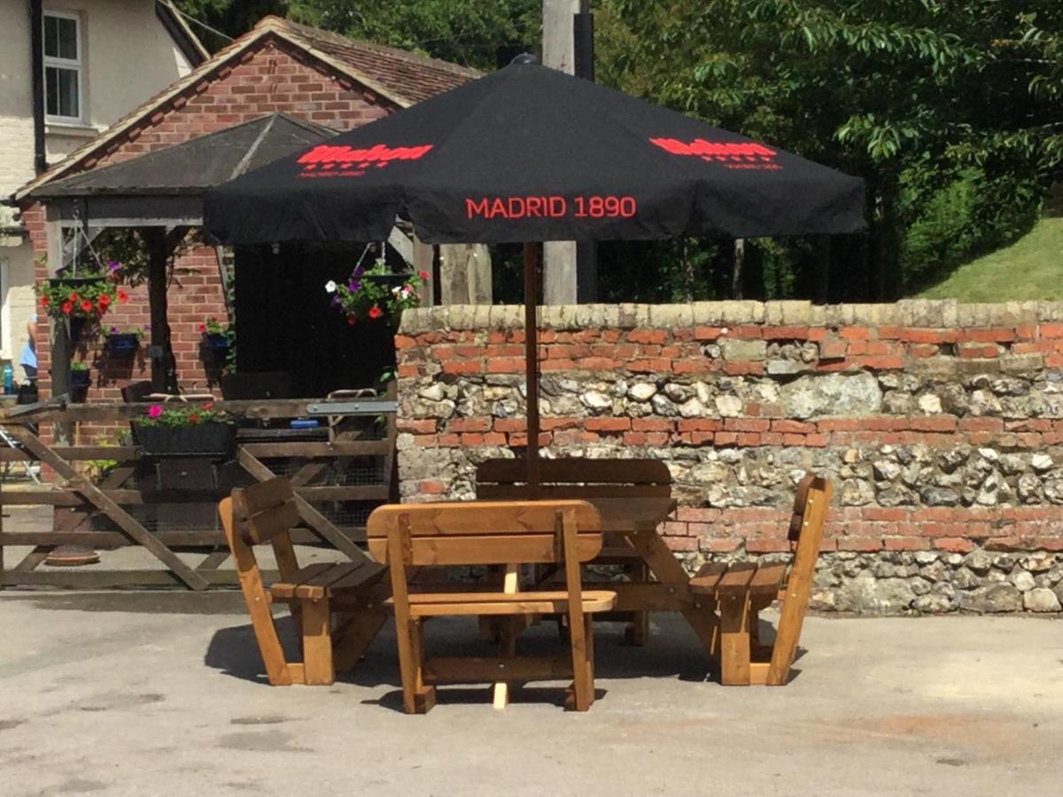 The Bell Inn Salisbury Ngoại thất bức ảnh