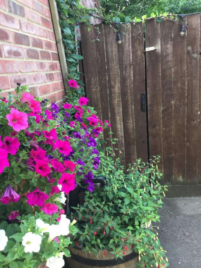 The Bell Inn Salisbury Ngoại thất bức ảnh