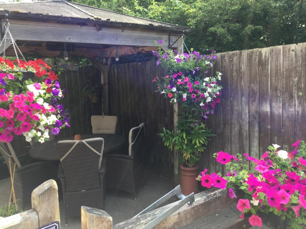 The Bell Inn Salisbury Ngoại thất bức ảnh