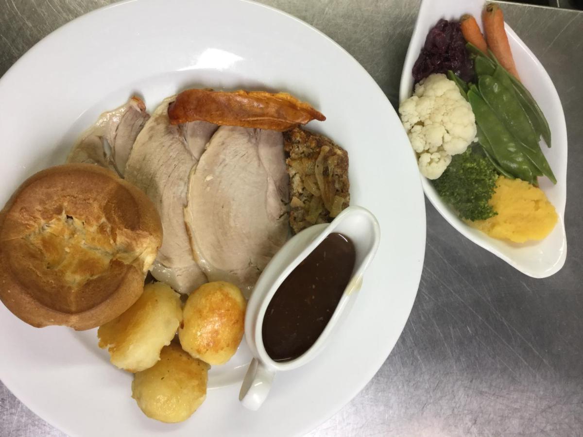 The Bell Inn Salisbury Ngoại thất bức ảnh