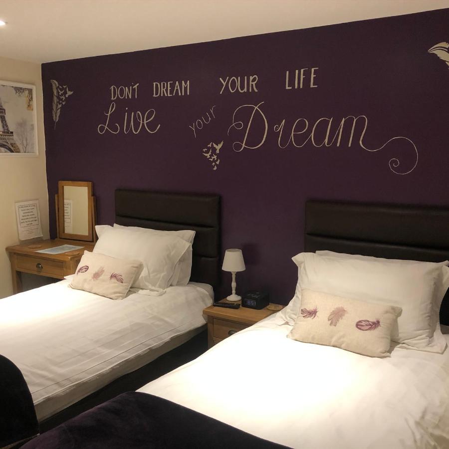 The Bell Inn Salisbury Ngoại thất bức ảnh