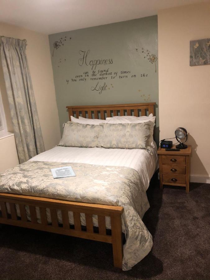 The Bell Inn Salisbury Ngoại thất bức ảnh