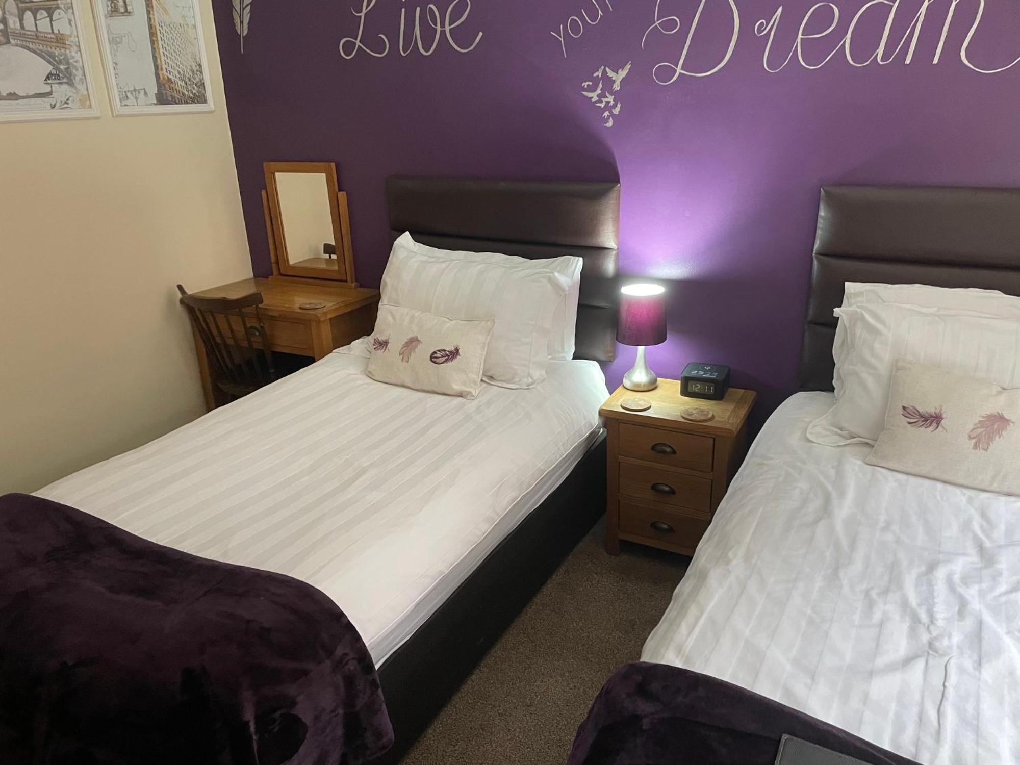 The Bell Inn Salisbury Ngoại thất bức ảnh